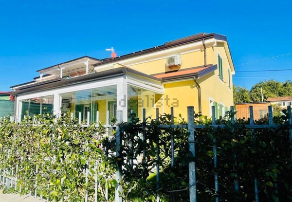 appartamento in vendita a Sarzana