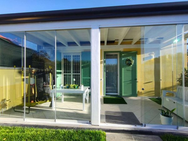 casa indipendente in vendita a Sarzana