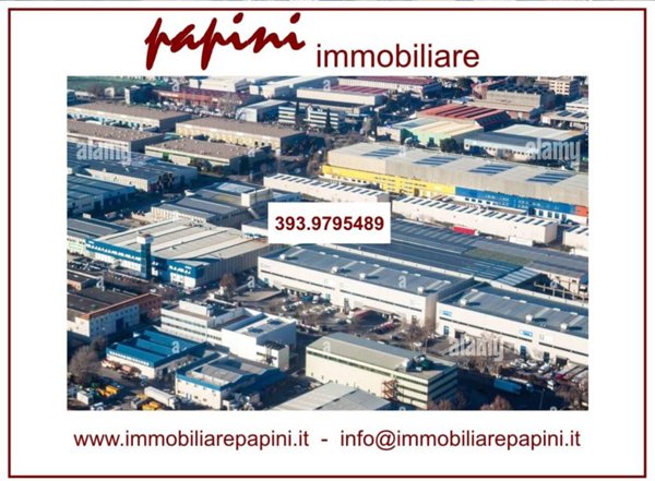 locale commerciale in vendita a Sarzana