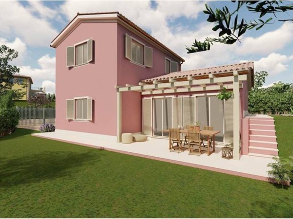 casa indipendente in vendita a Sarzana