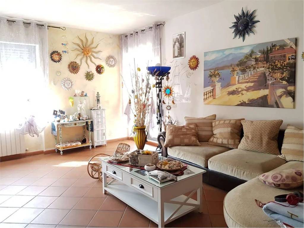 appartamento in vendita a Sarzana
