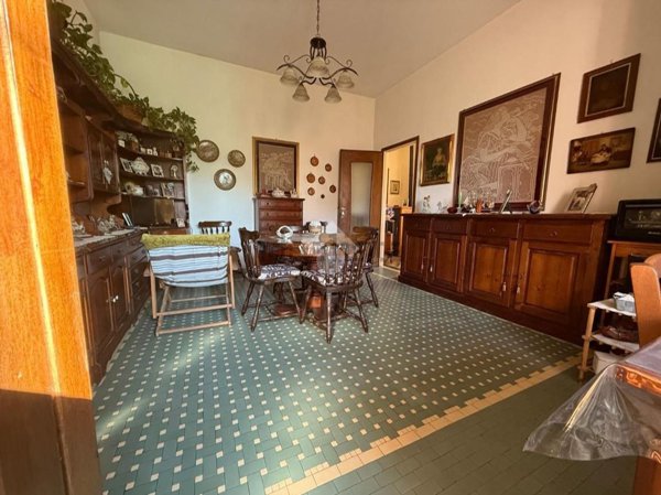 quadrivano in vendita a Sarzana