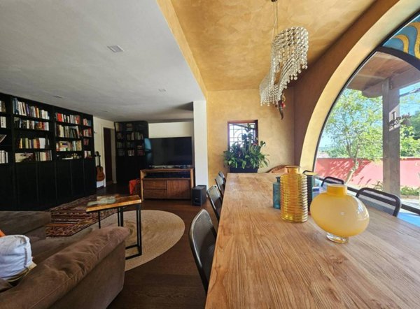 casa indipendente in vendita a Sarzana