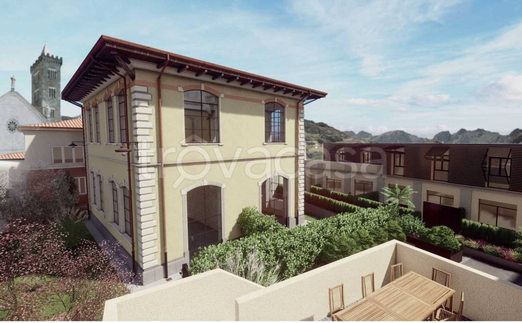 casa indipendente in vendita a Sarzana