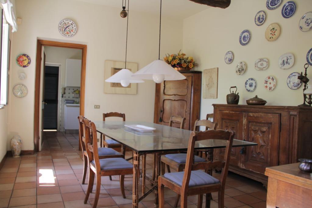 casa indipendente in vendita a Sarzana