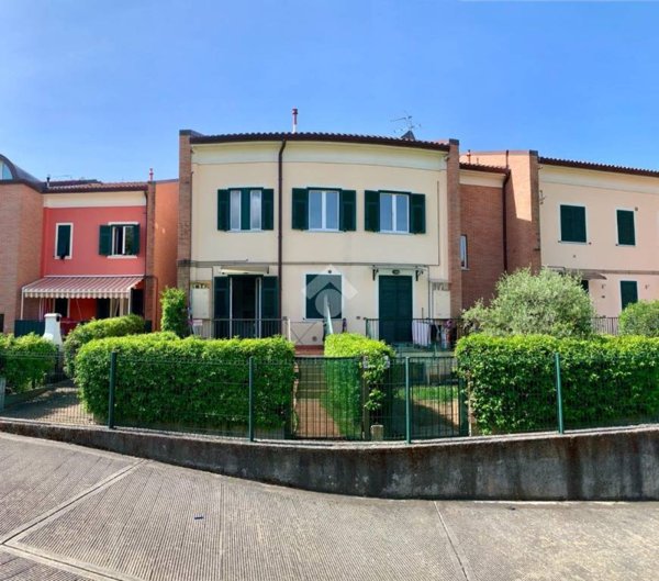 appartamento in vendita a Sarzana