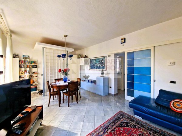 casa indipendente in vendita a Sarzana
