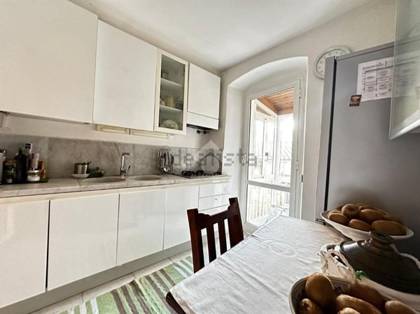 appartamento in vendita a Sarzana