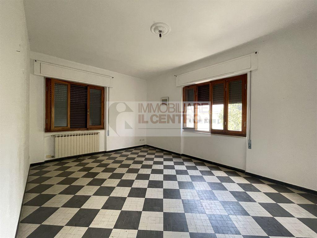 appartamento in vendita a Sarzana