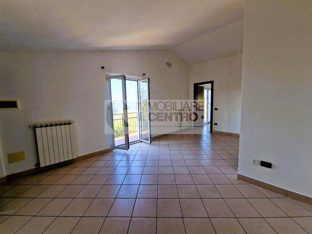 casa indipendente in vendita a Sarzana in zona Falcinello
