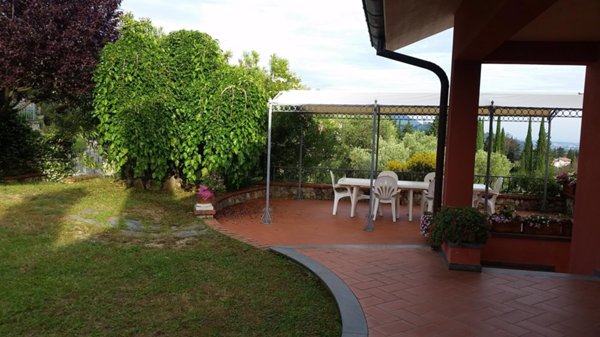 casa indipendente in vendita a Sarzana
