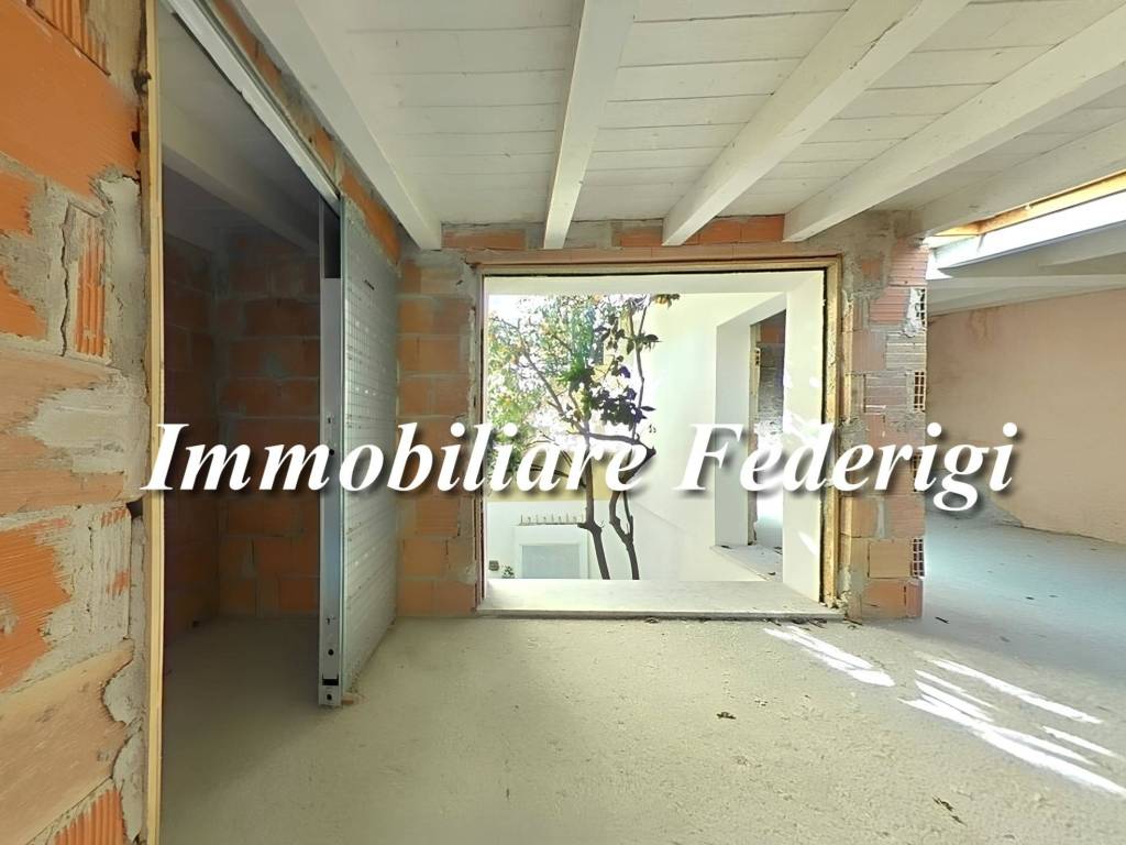 casa indipendente in vendita a Sarzana