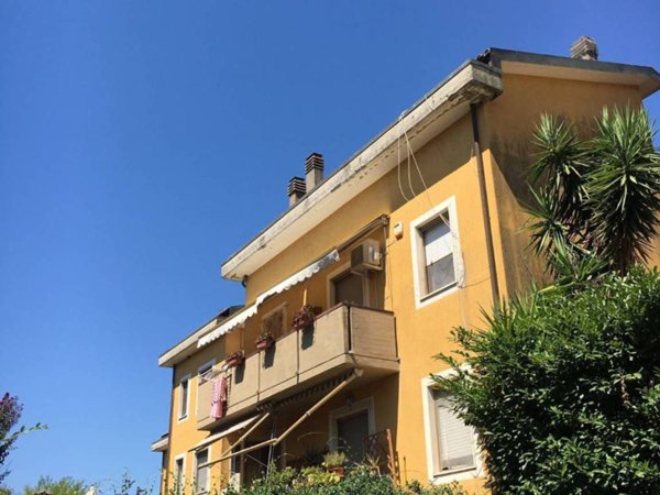 appartamento in vendita a Sarzana