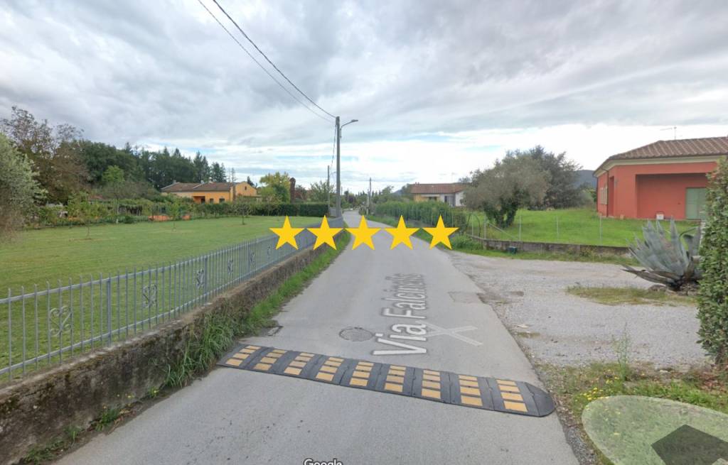 appartamento in vendita a Sarzana in zona Falcinello