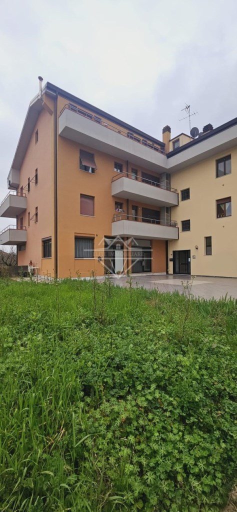 appartamento in vendita a Sarzana