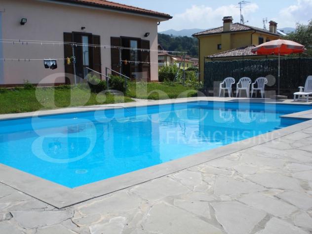 casa indipendente in vendita a Sarzana