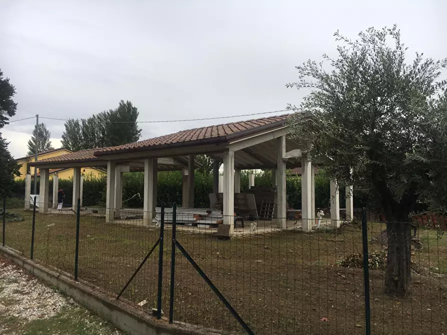 casa indipendente in vendita a Sarzana