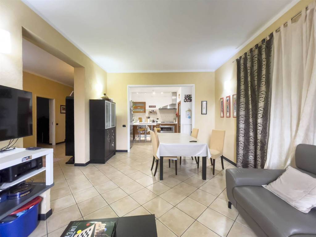 appartamento in vendita a Sarzana