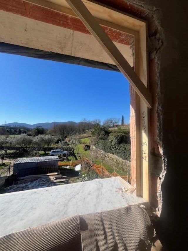 casa indipendente in vendita a Sarzana