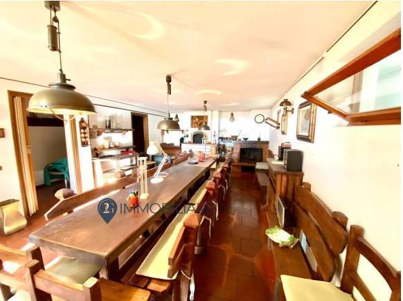 casa indipendente in vendita a Sarzana in zona Falcinello