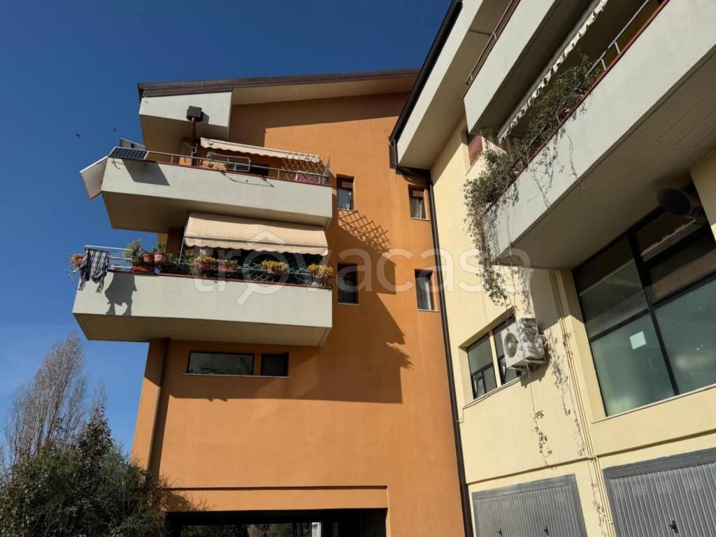 appartamento in vendita a Sarzana