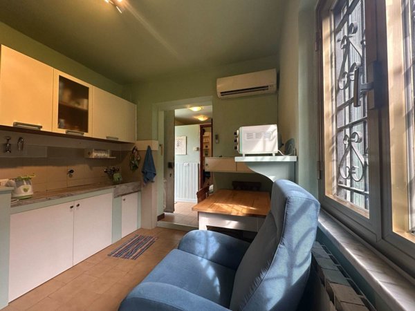 casa indipendente in vendita a Sarzana