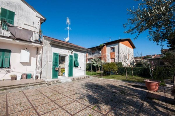 appartamento in vendita a Sarzana