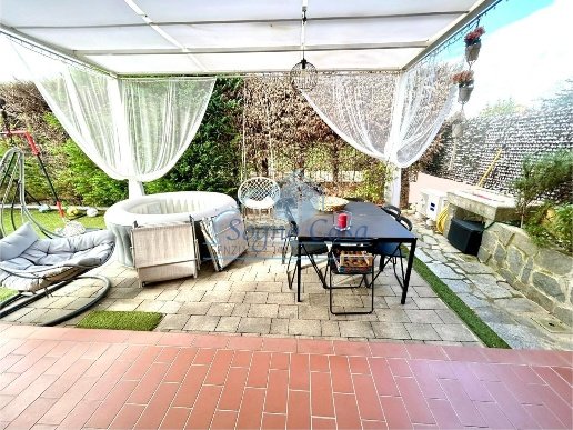 casa indipendente in vendita a Sarzana in zona San Lazzaro