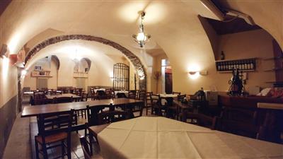 locale commerciale in vendita a Sarzana