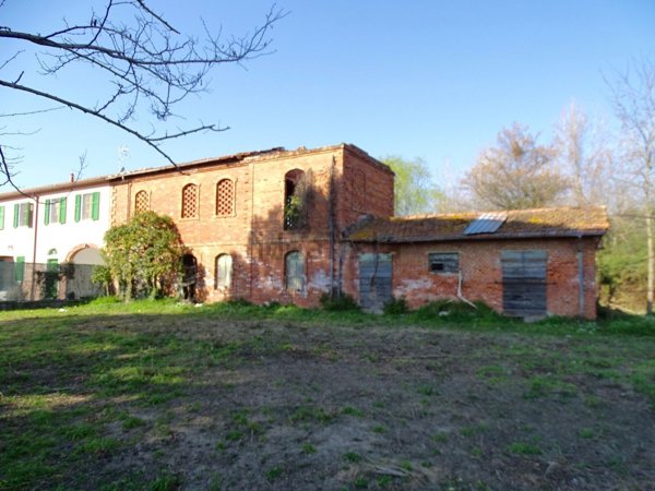 appartamento in vendita a Sarzana