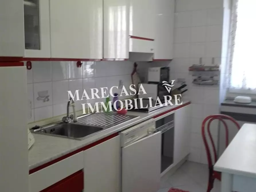 appartamento in vendita a Sarzana in zona Marinella di Sarzana