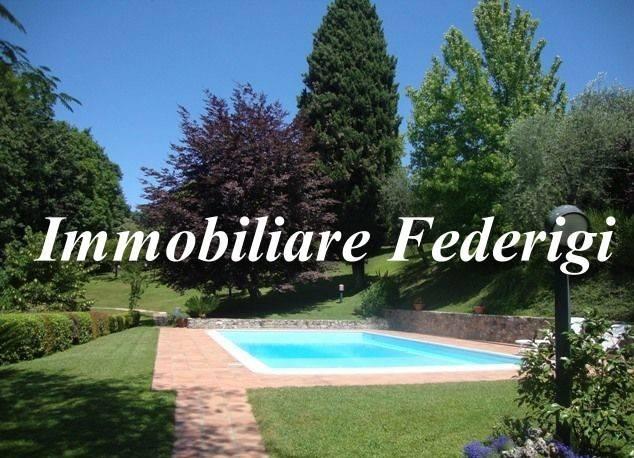 casa indipendente in vendita a Sarzana