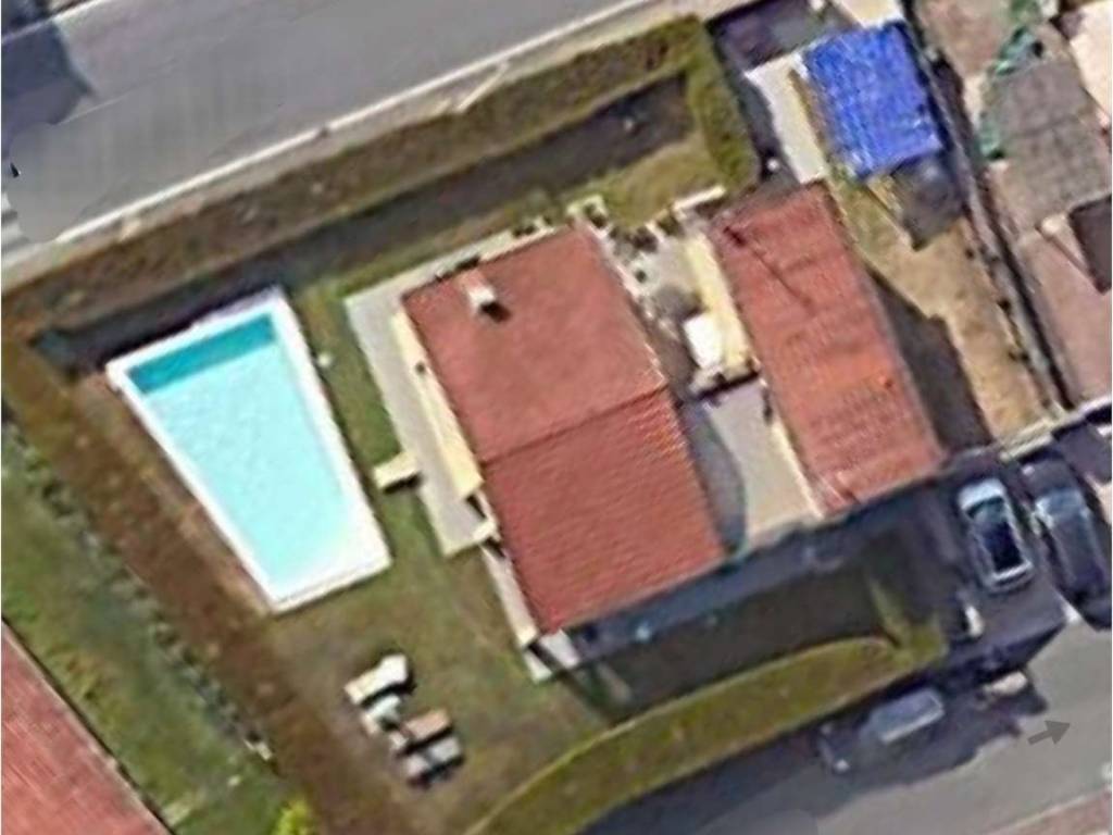 casa indipendente in vendita a Sarzana