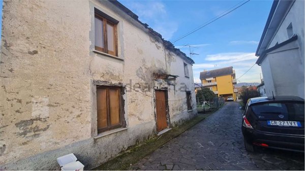 casa indipendente in vendita a Sarzana