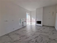 casa indipendente in vendita a Sarzana