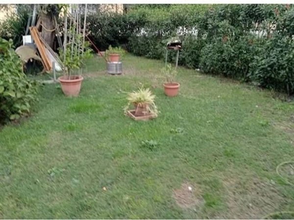 casa semindipendente in vendita a Sarzana