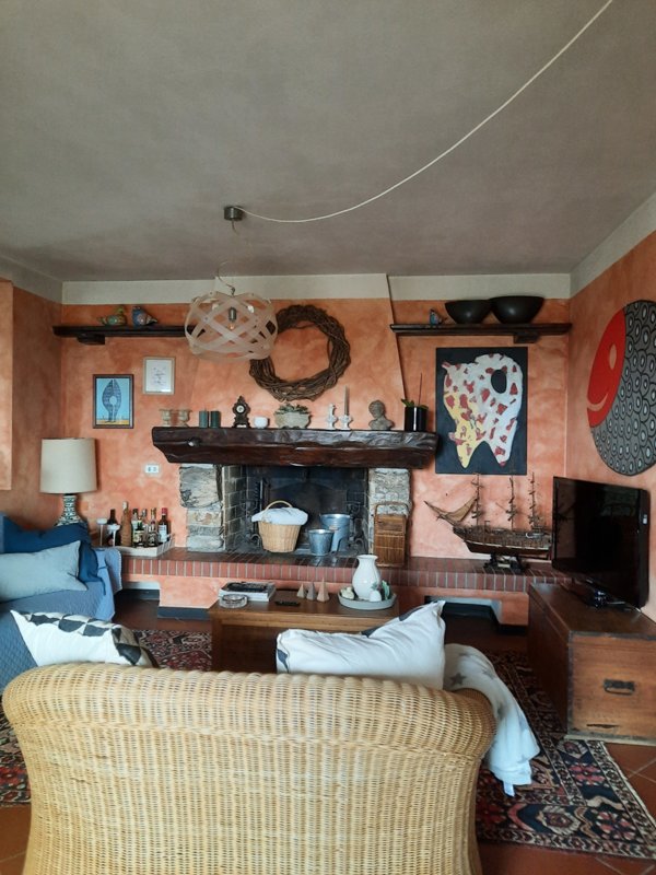 casa indipendente in vendita a Sarzana in zona Falcinello