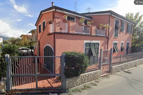 appartamento in vendita a Sarzana