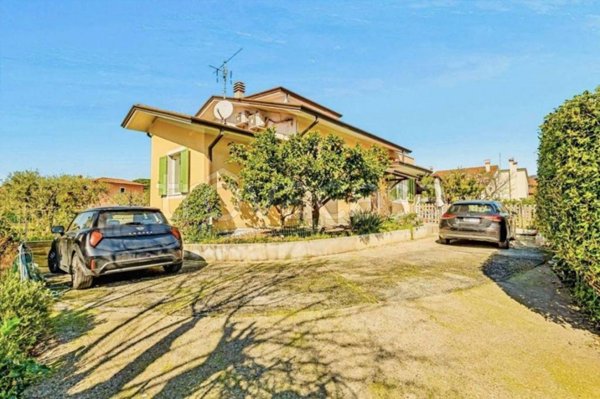 casa indipendente in vendita a Sarzana in zona San Lazzaro