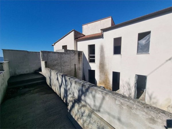 appartamento in vendita a Sarzana in zona Falcinello