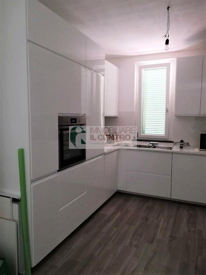casa indipendente in vendita a Sarzana