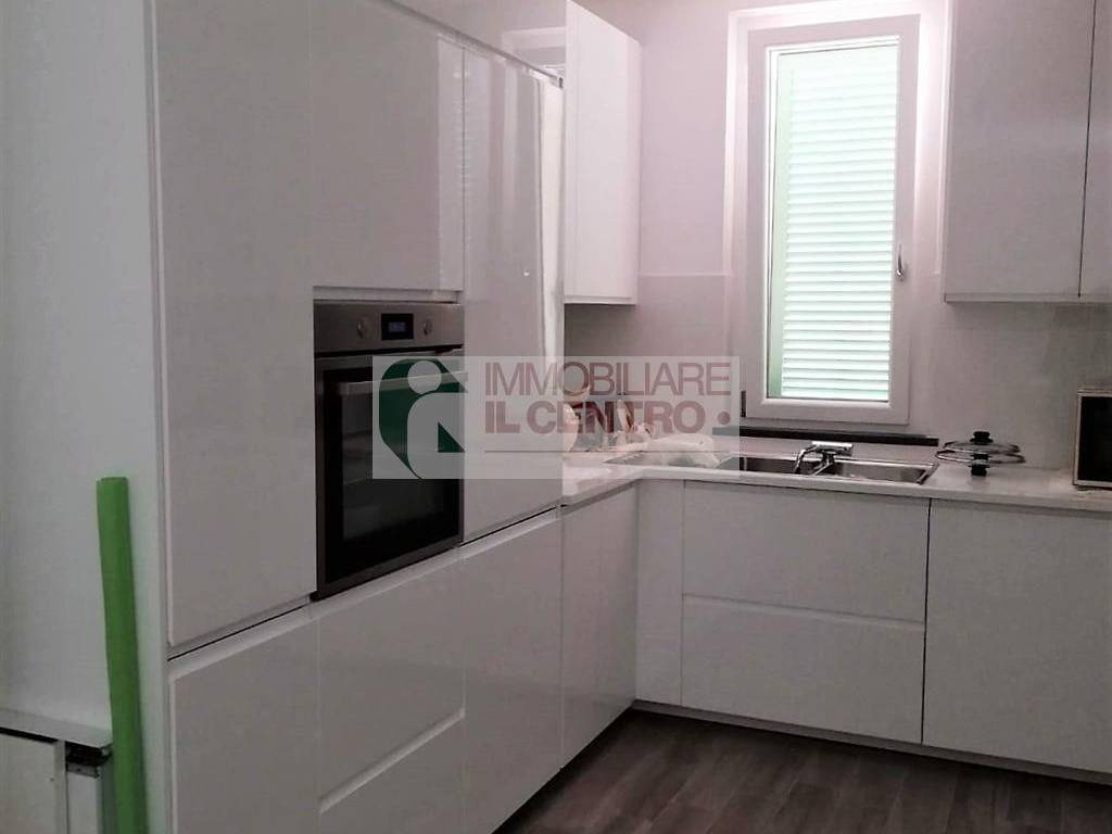 casa indipendente in vendita a Sarzana