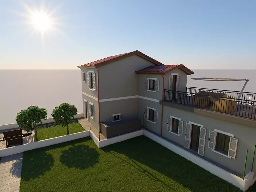 casa indipendente in vendita a Sarzana