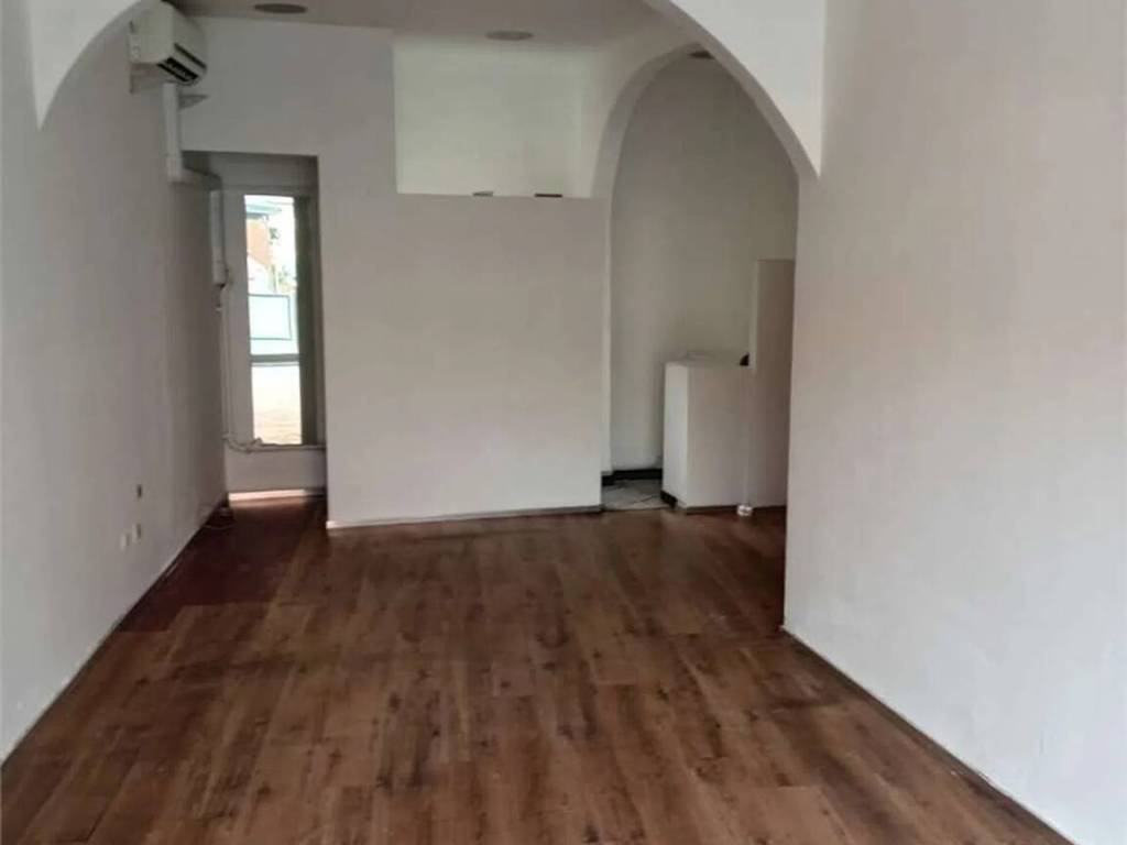 negozio in vendita a Sarzana