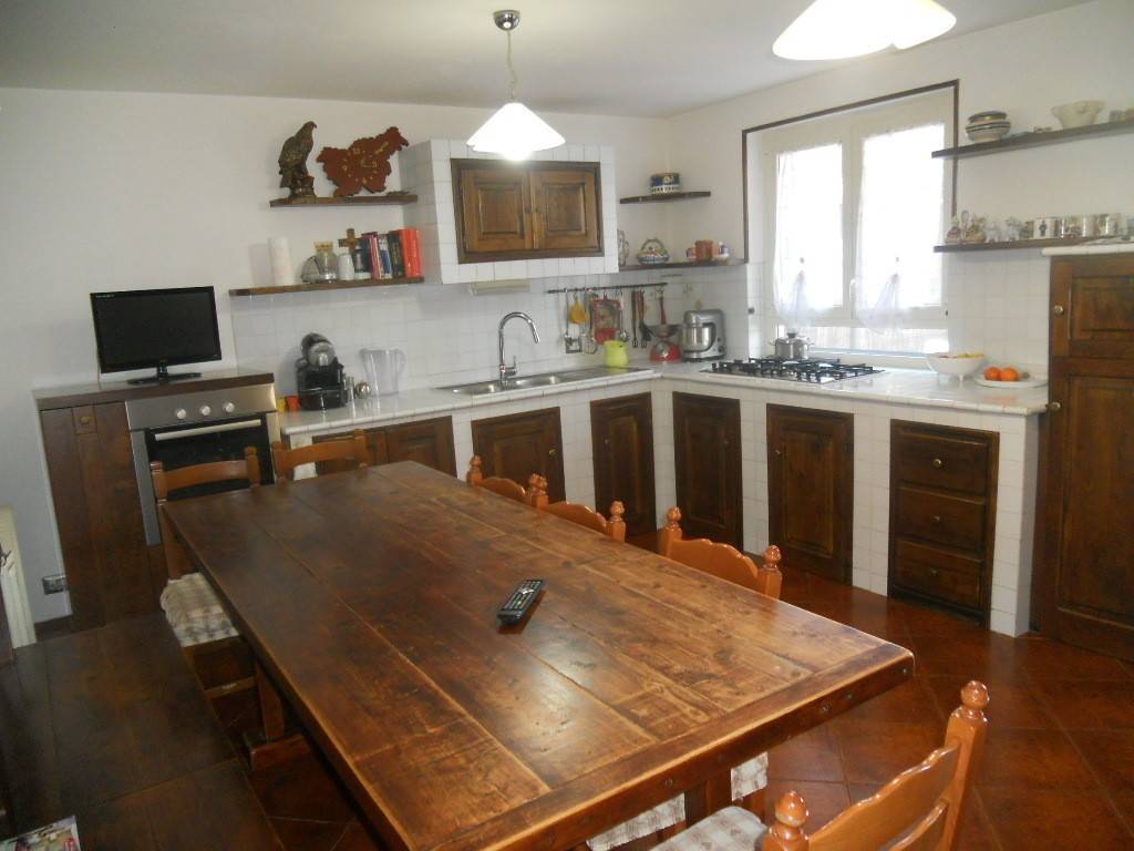 casa indipendente in vendita a Sarzana in zona San Lazzaro