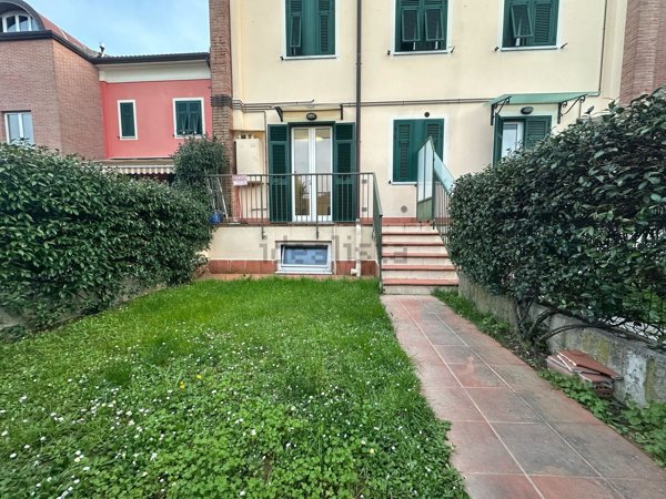 appartamento in vendita a Sarzana