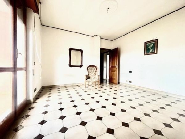 appartamento in vendita a Sarzana