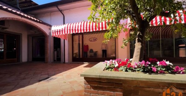 negozio in vendita a Sarzana