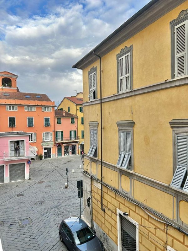 appartamento in vendita a Sarzana