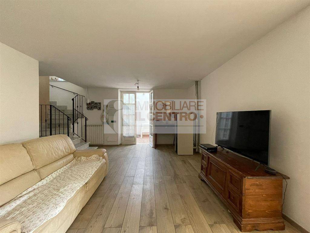 casa indipendente in vendita a Sarzana in zona Falcinello
